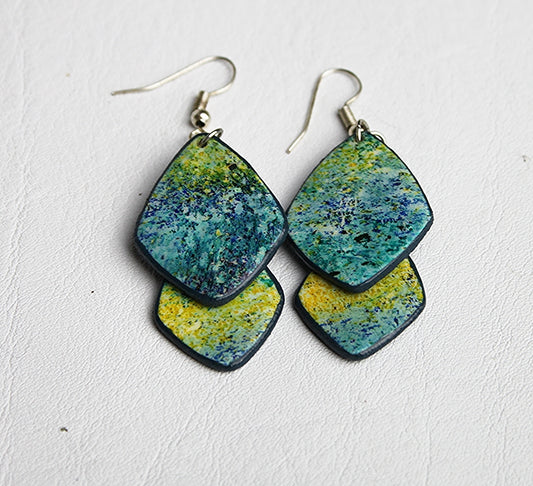 Color Splash Swing Diamonds in Blues and Yellows