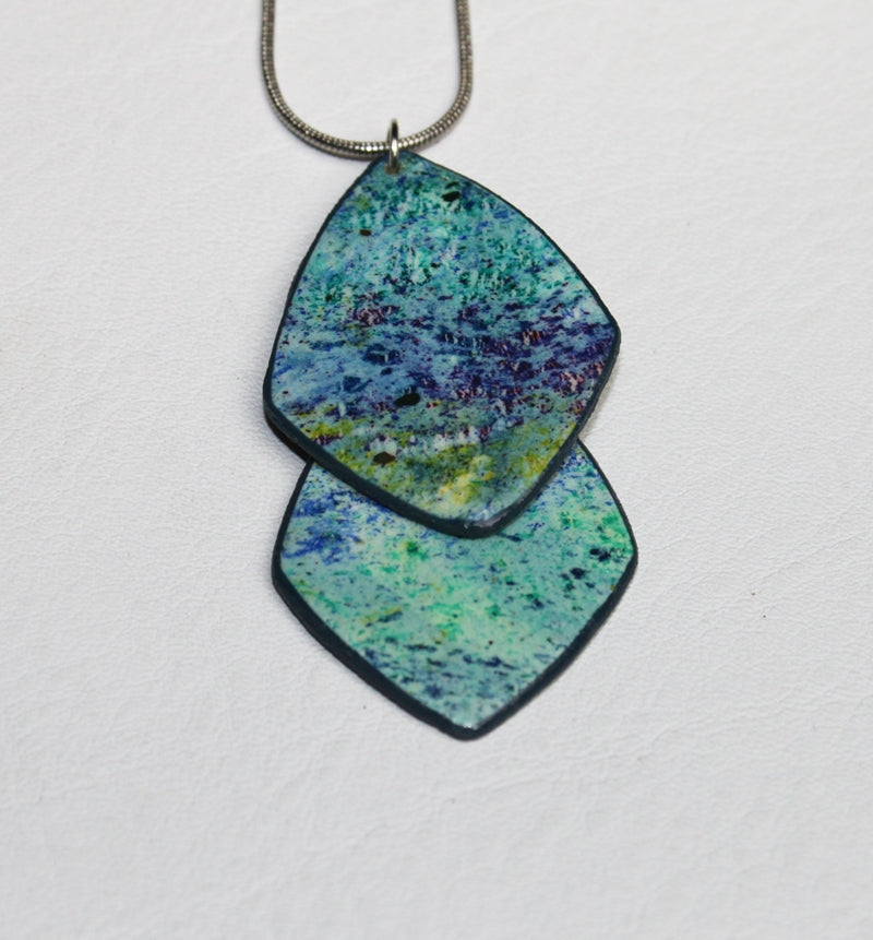 Swinging Diamonds - Moving Pendant Necklace